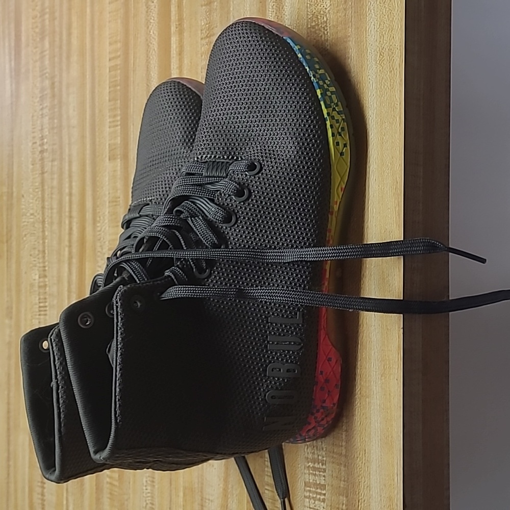 Size 8 Grey with rainbow bottom No Bull workout shoe